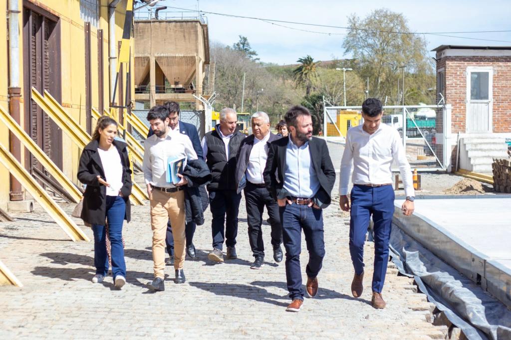 Recorrida por la obra civil de la balanza fiscal en el Puerto de San Pedro