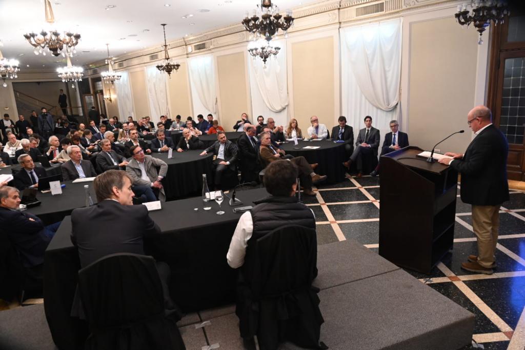 Vía Navegable Troncal: en Rosario continuó el debate hacia la nueva licitación