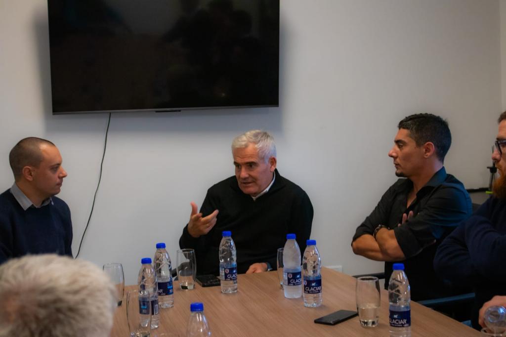 Reunión fundacional del Centro de Navegación de Argentina en Puerto Quequén